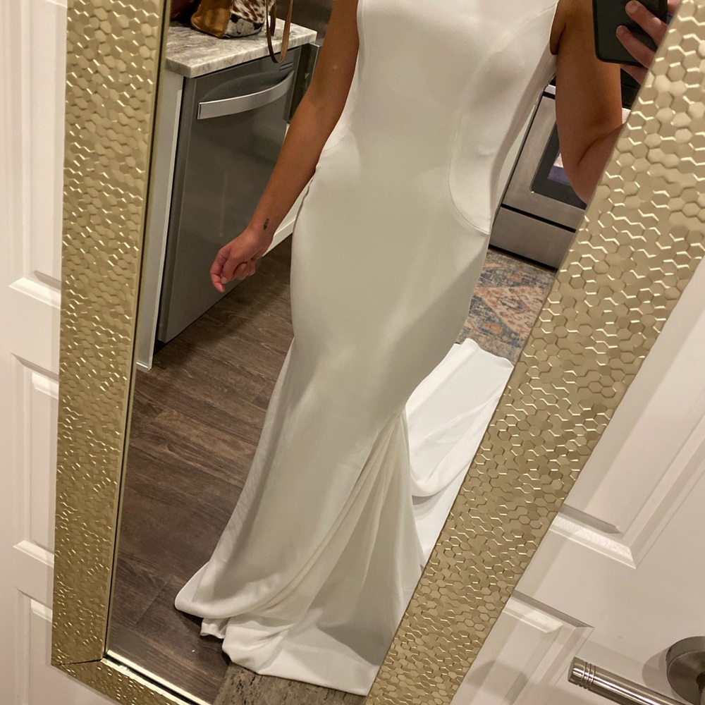 Wedding Dress - Picture 5 of 14